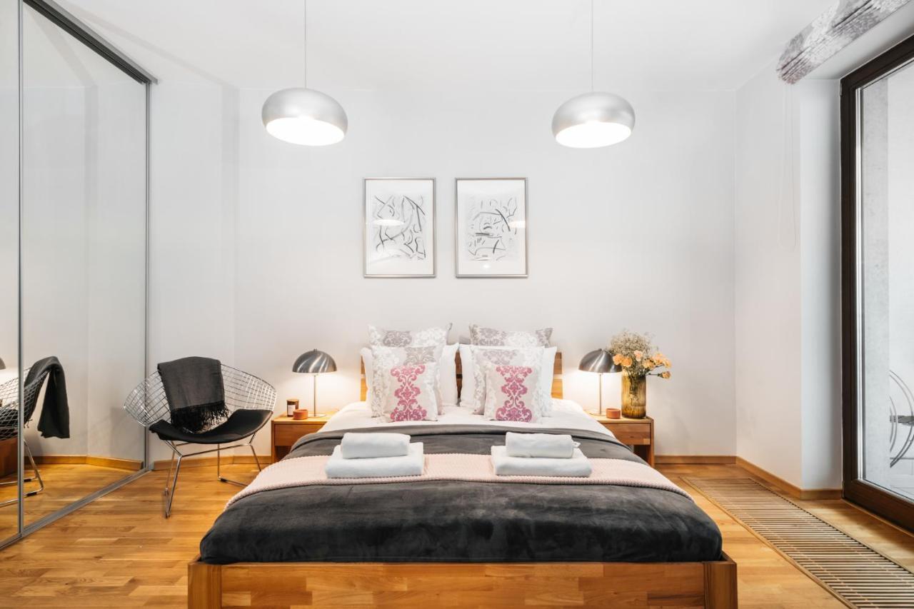 Wawel Apartments - Loftaffair คราคูฟ ภายนอก รูปภาพ